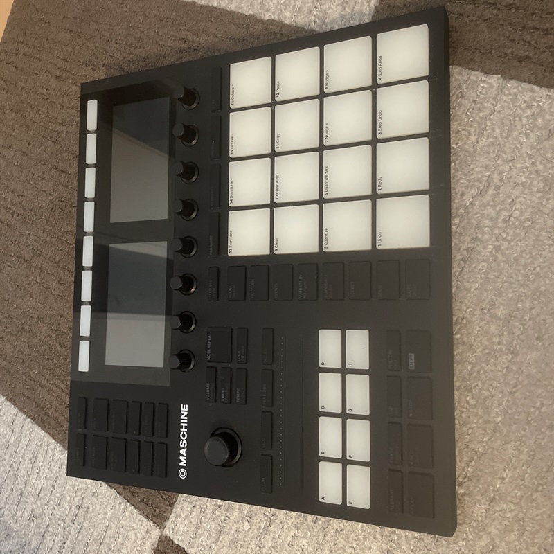 Native Instruments MASCHINE MKIIIの画像